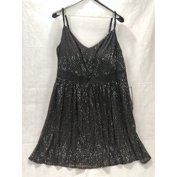 NWT City Studios Trendy Plus Size  24W Metallic Fi - Picture 5 of 8